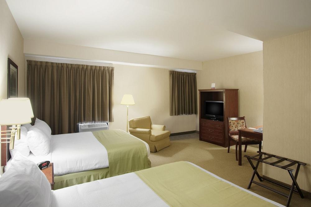 Ramada By Wyndham St. John'S Otel Dış mekan fotoğraf