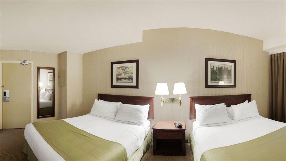 Ramada By Wyndham St. John'S Otel Dış mekan fotoğraf