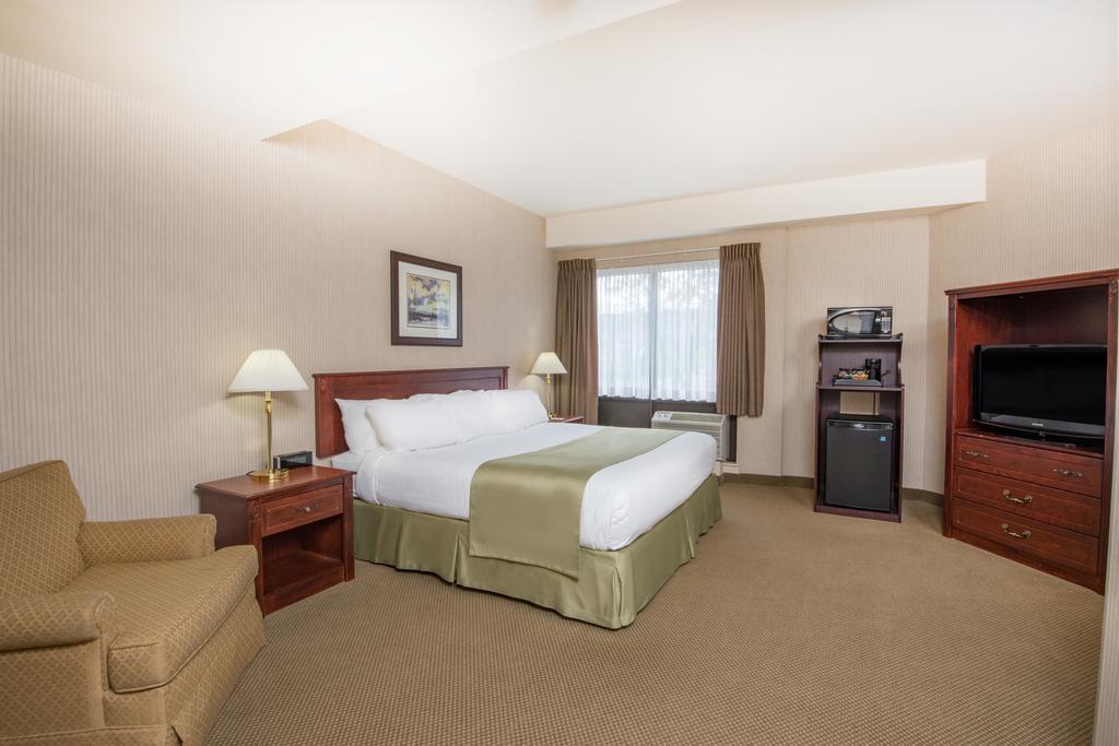 Ramada By Wyndham St. John'S Otel Dış mekan fotoğraf