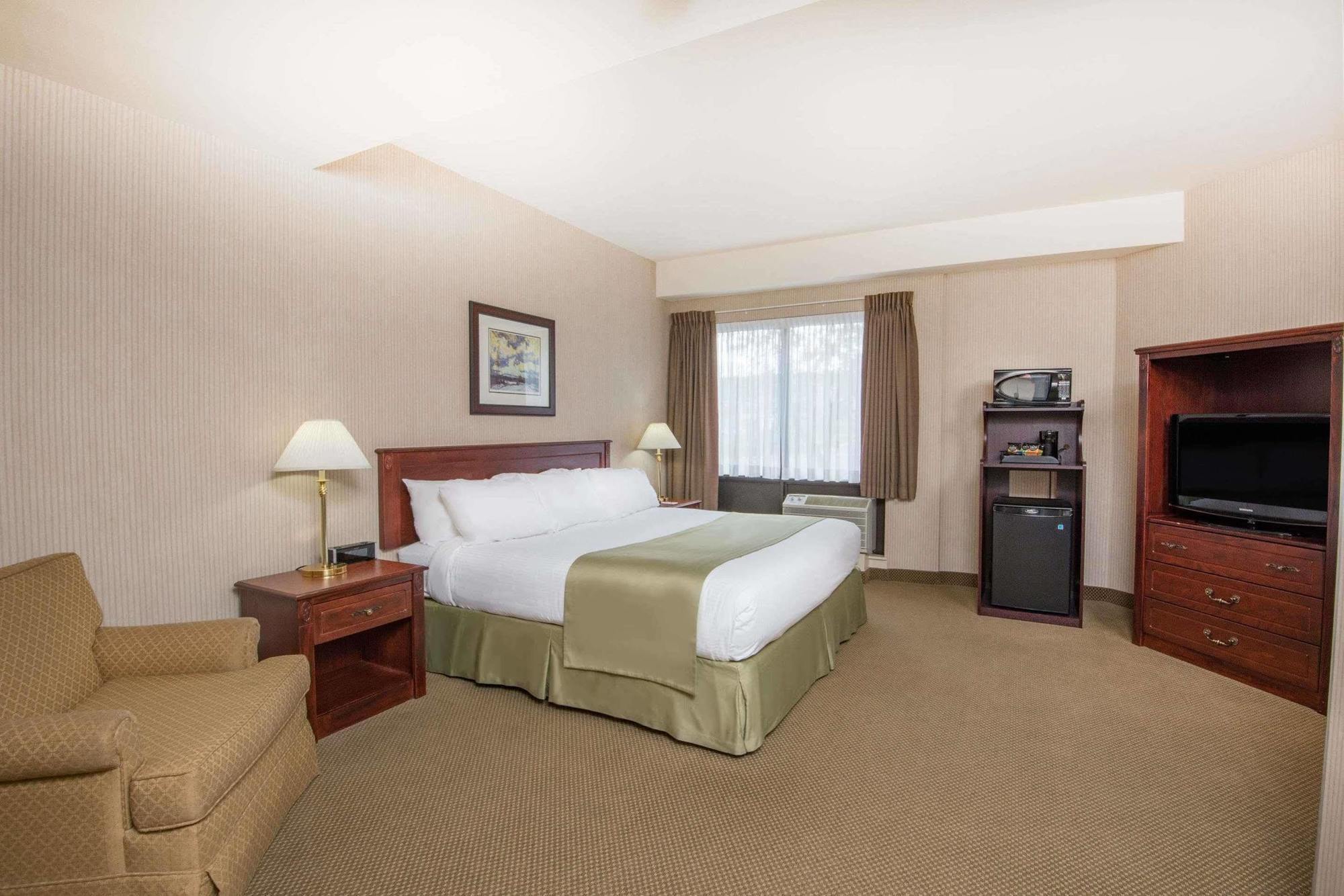 Ramada By Wyndham St. John'S Otel Dış mekan fotoğraf