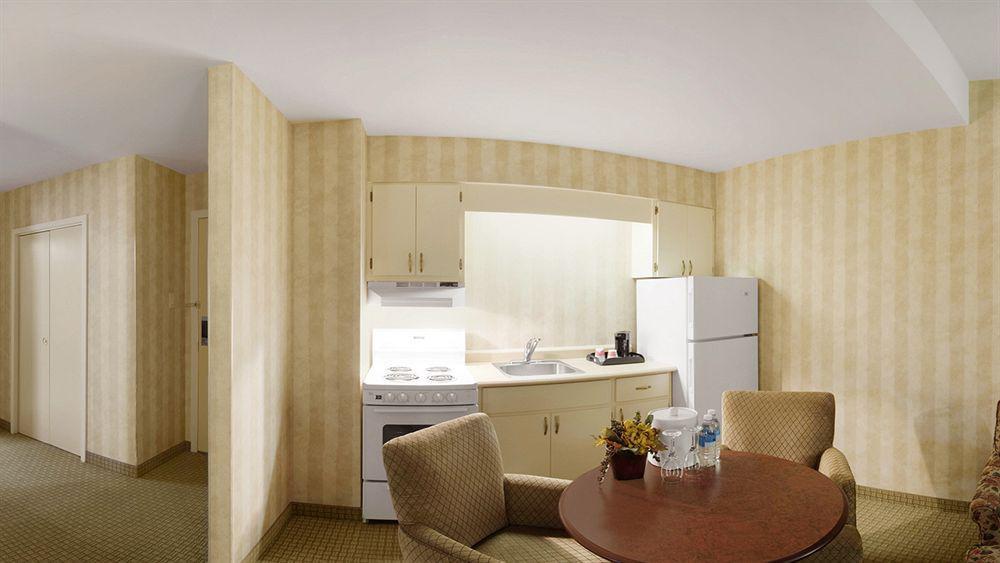 Ramada By Wyndham St. John'S Otel Dış mekan fotoğraf